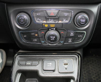 Compass 1.3 Turbo 4x2 Automaat